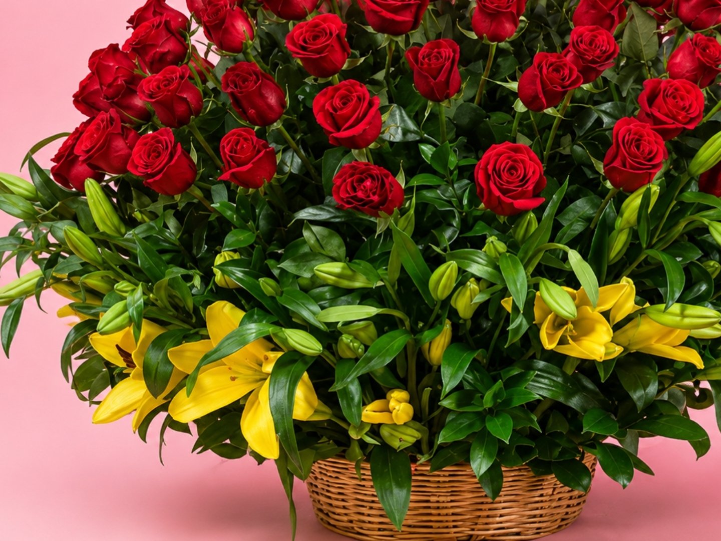 Canasta de 100 Rosas