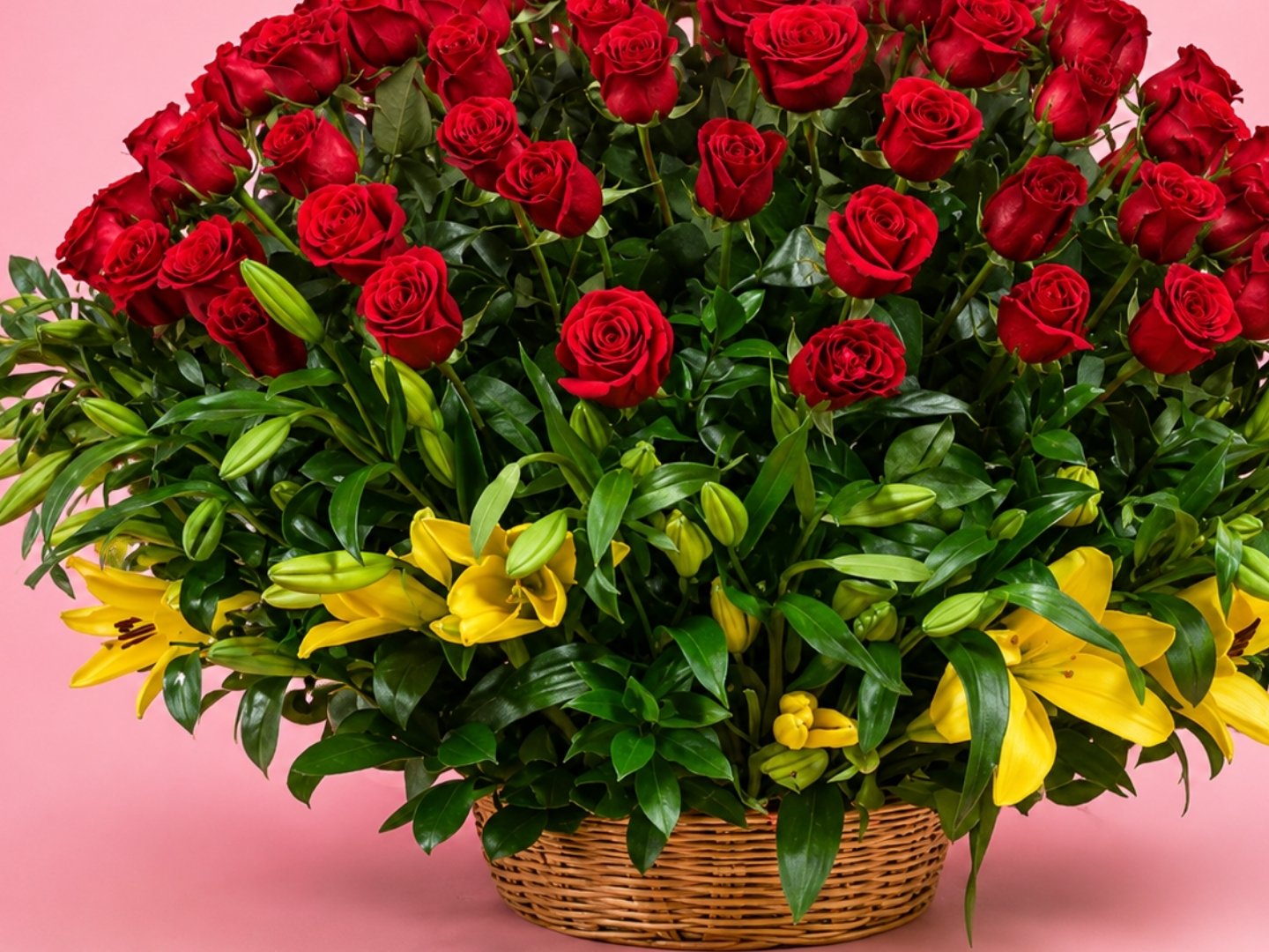 Canasta de 100 Rosas