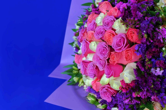 Ramo con 36 rosas multicolor