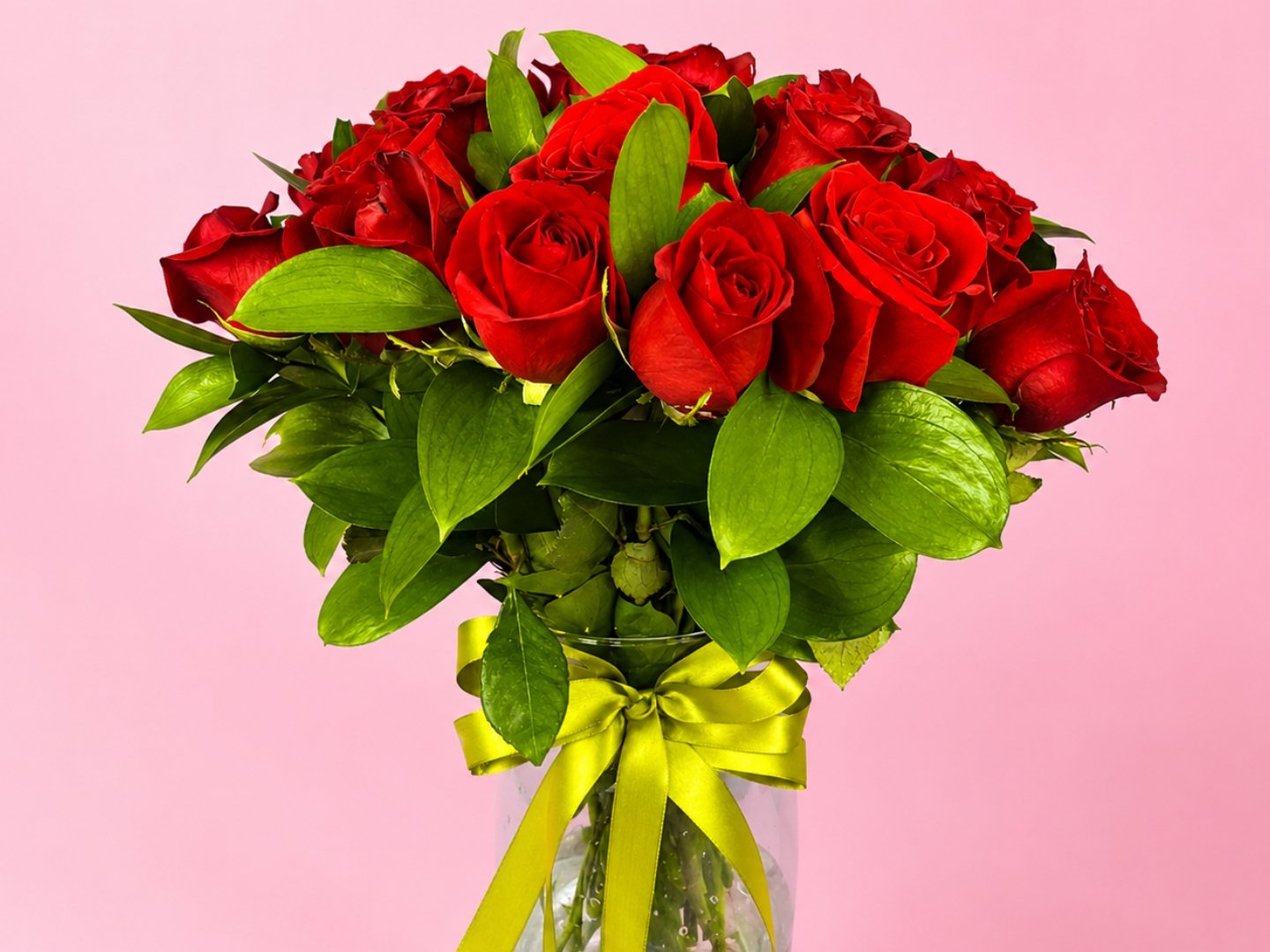 Jarrón de 24 Rosas