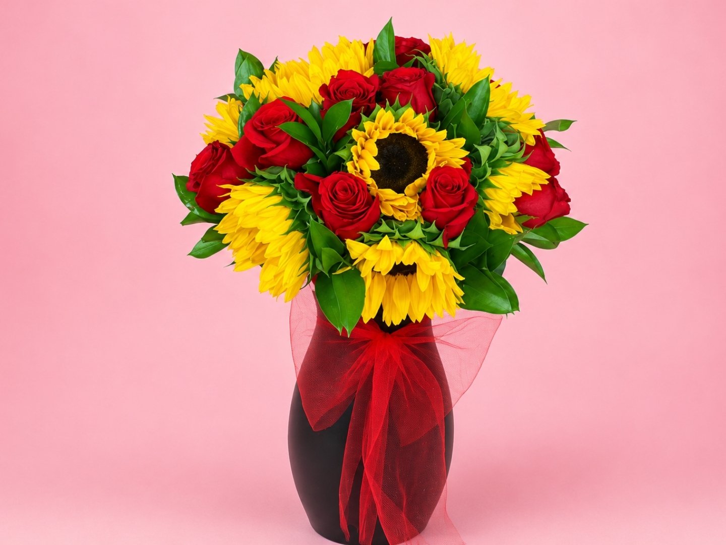 Jarrón con 10 Girasol y 10 rosas