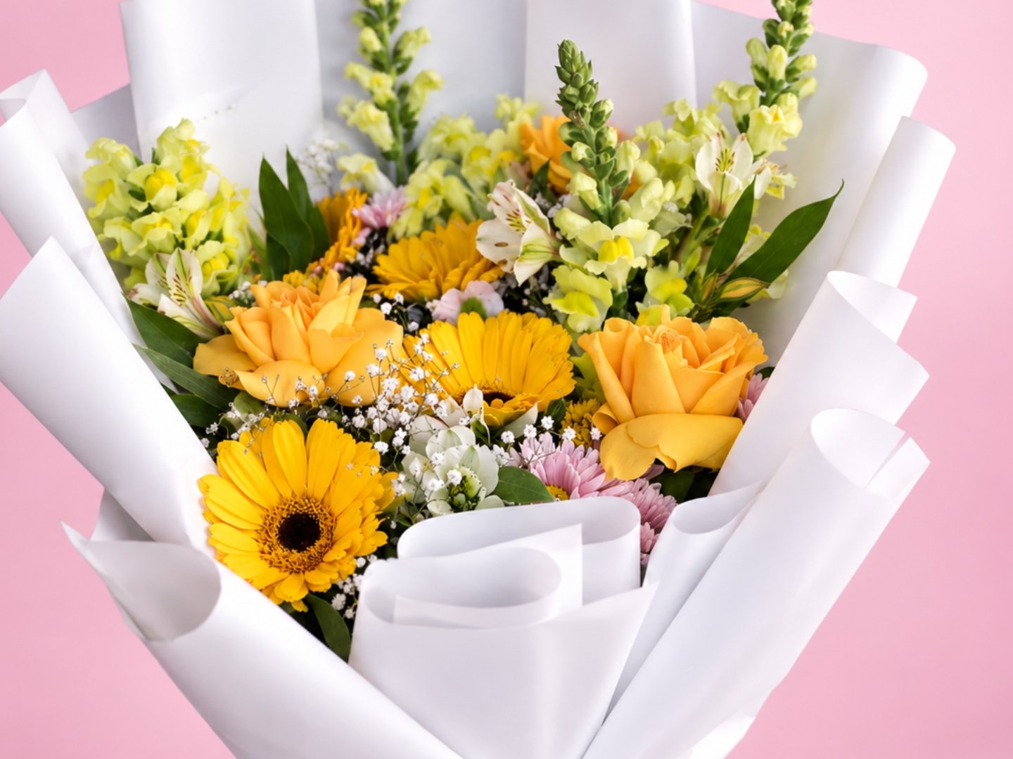 Ramo de Rosas con Gerberas Amarillas y Perrito 