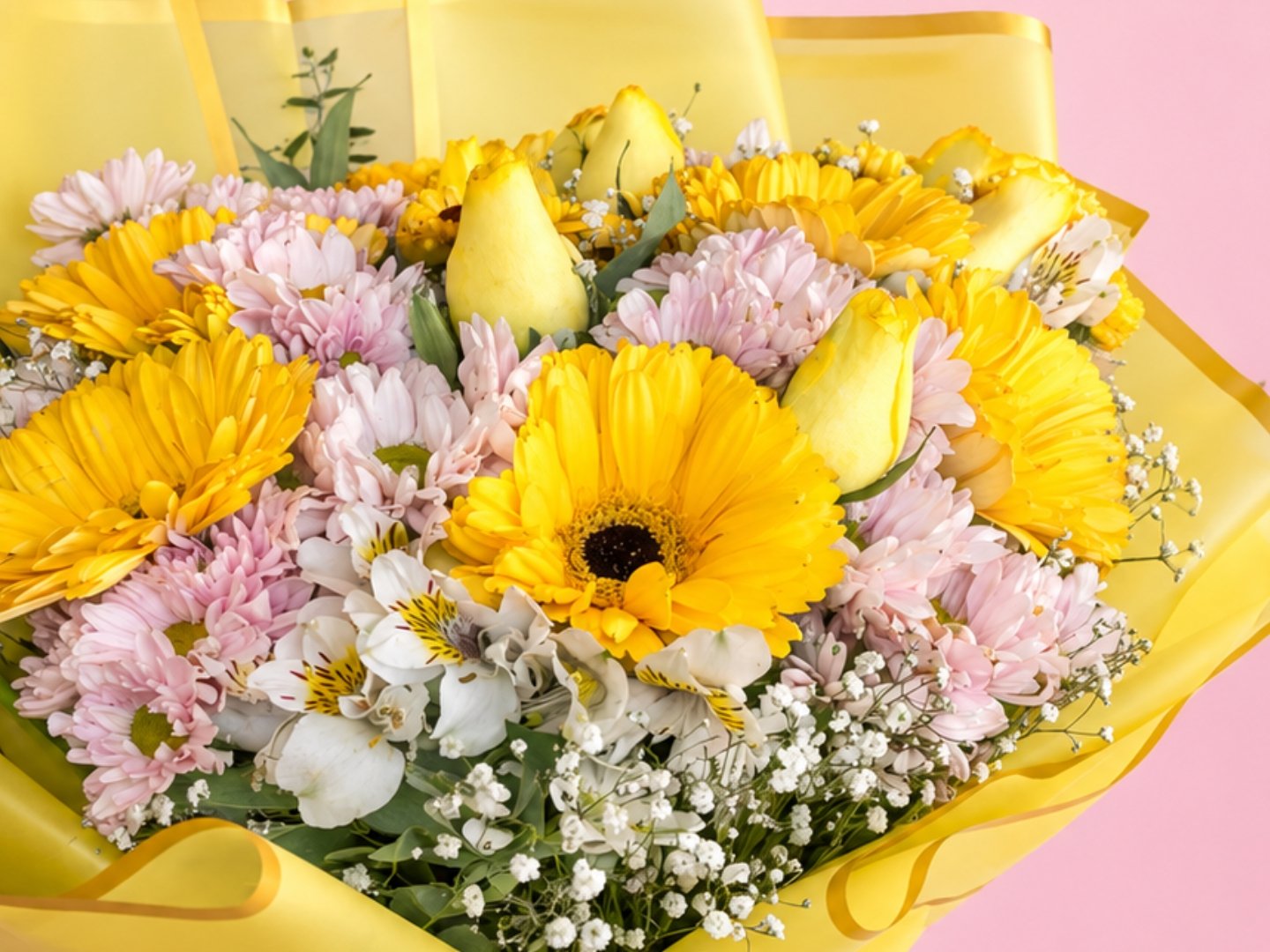 Ramo de Rosas con Gerberas Amarillas