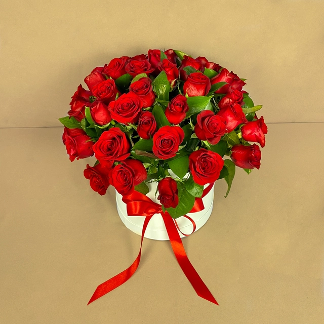 Box "Amor, Amor" de 48 Rosas
