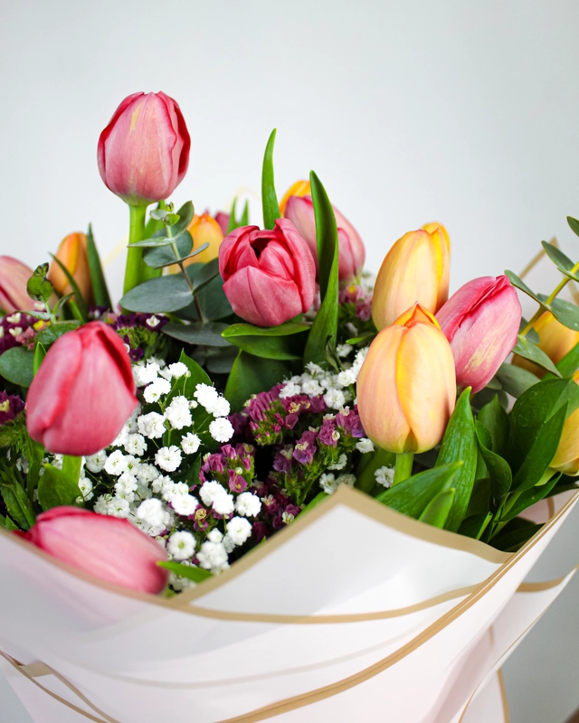 Ramo 20 Tulipanes