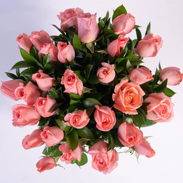 Jarrón con 24 Rosas Claras