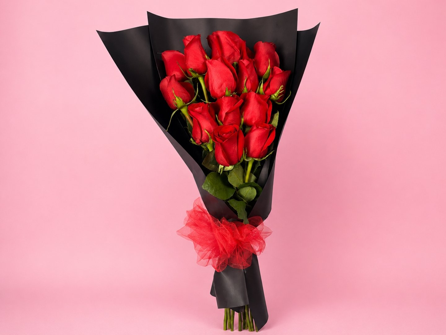 Ramo Pequeño con 12 Rosas Rojas