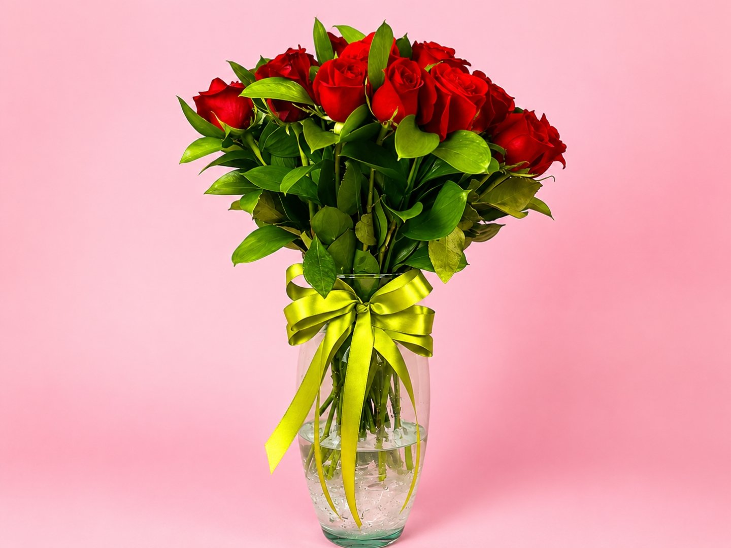 Jarrón de 24 Rosas
